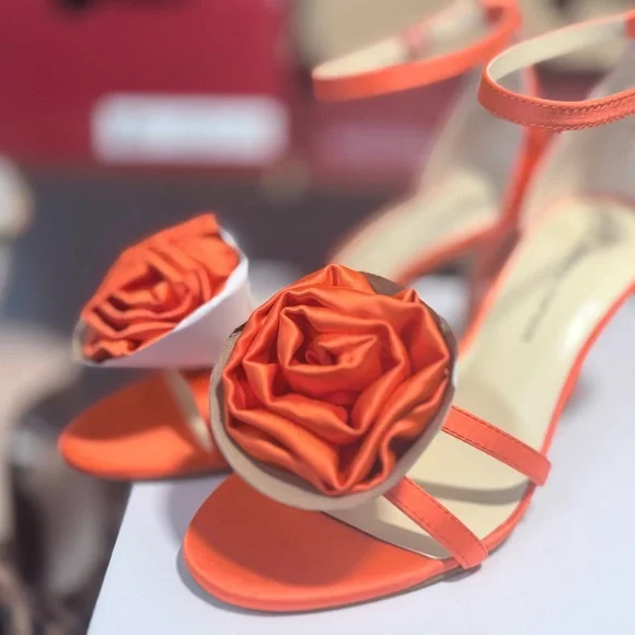 New in Box Jessica Simpson Vibrant Tangerine Heels Sandals Size 6.5 - Picture 3 of 7